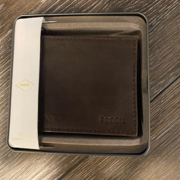 Fossil Other - Fossil men’s bifold walet
